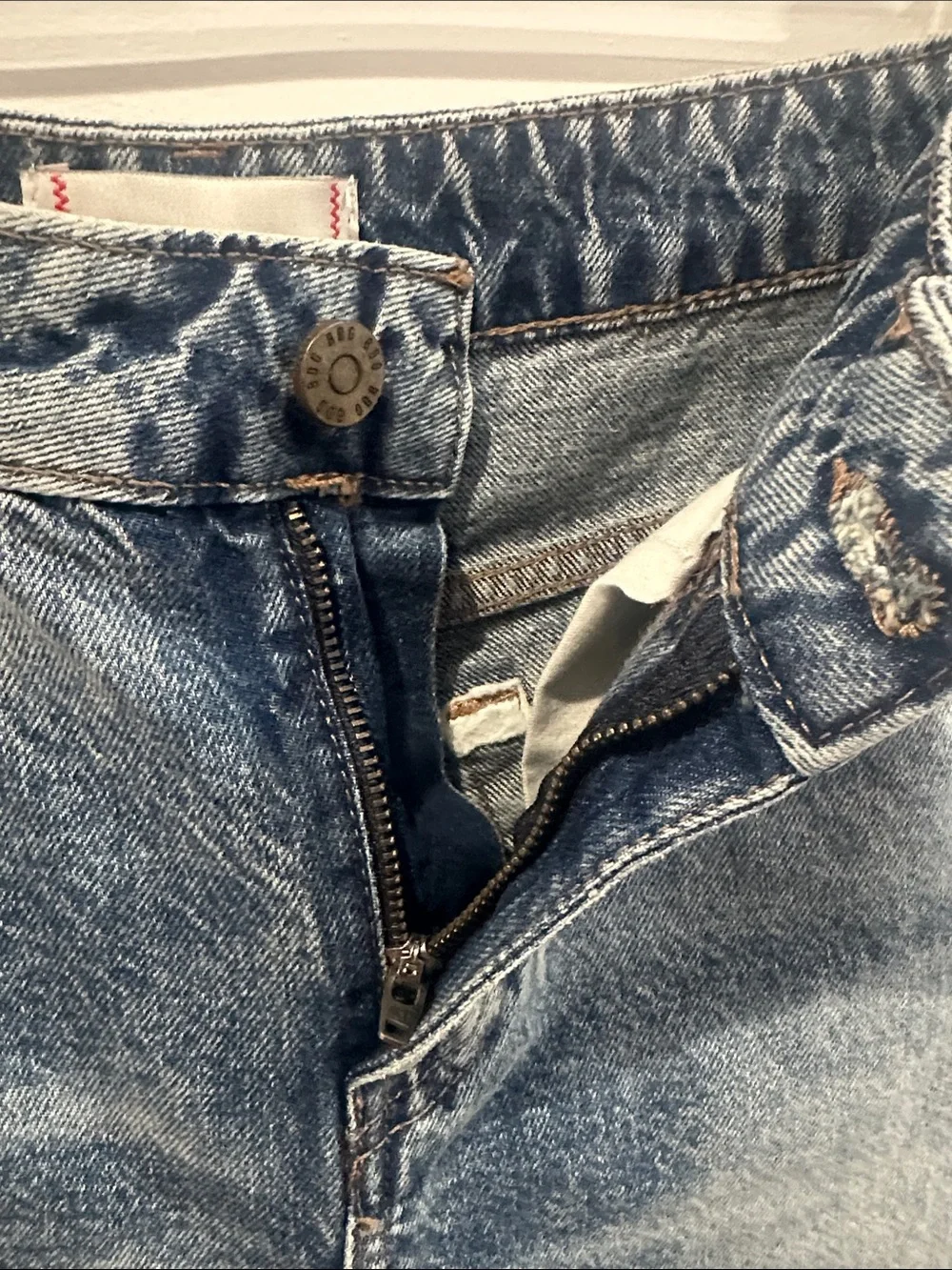BDG Tori Mid Rise Cutoff Jort Size 26
